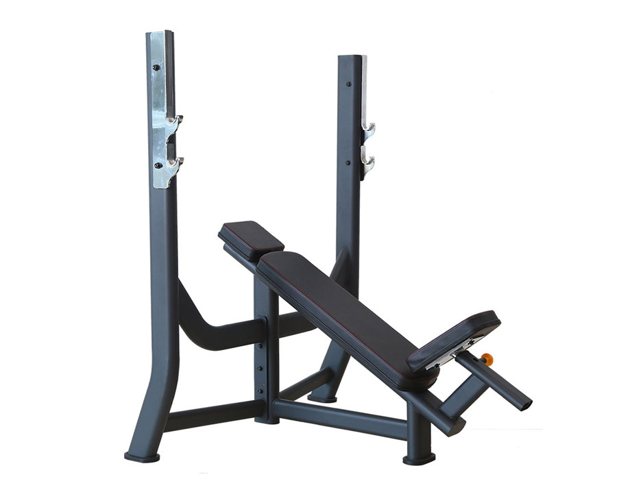 F1-7079 豪華商用上斜舉重床